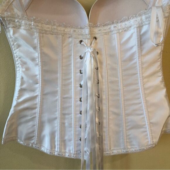 Shirley of Hollywood Corset Top - Picture 5 of 8